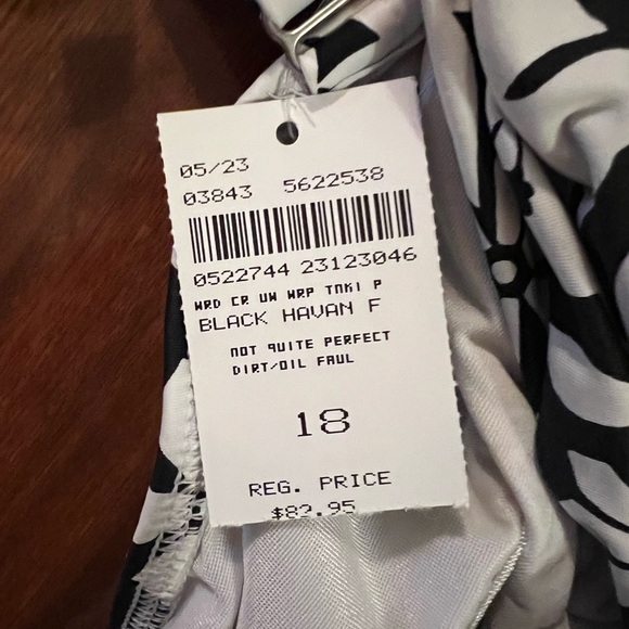 Lands End Tankini Swim Top - Picture 3 of 3